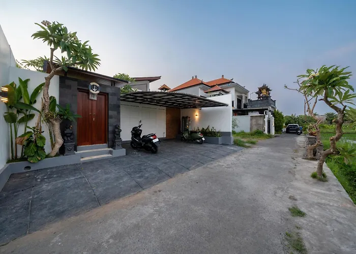 Miki House *